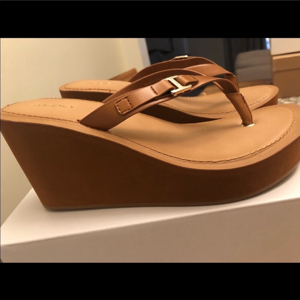 Aldo sandals size 7.5